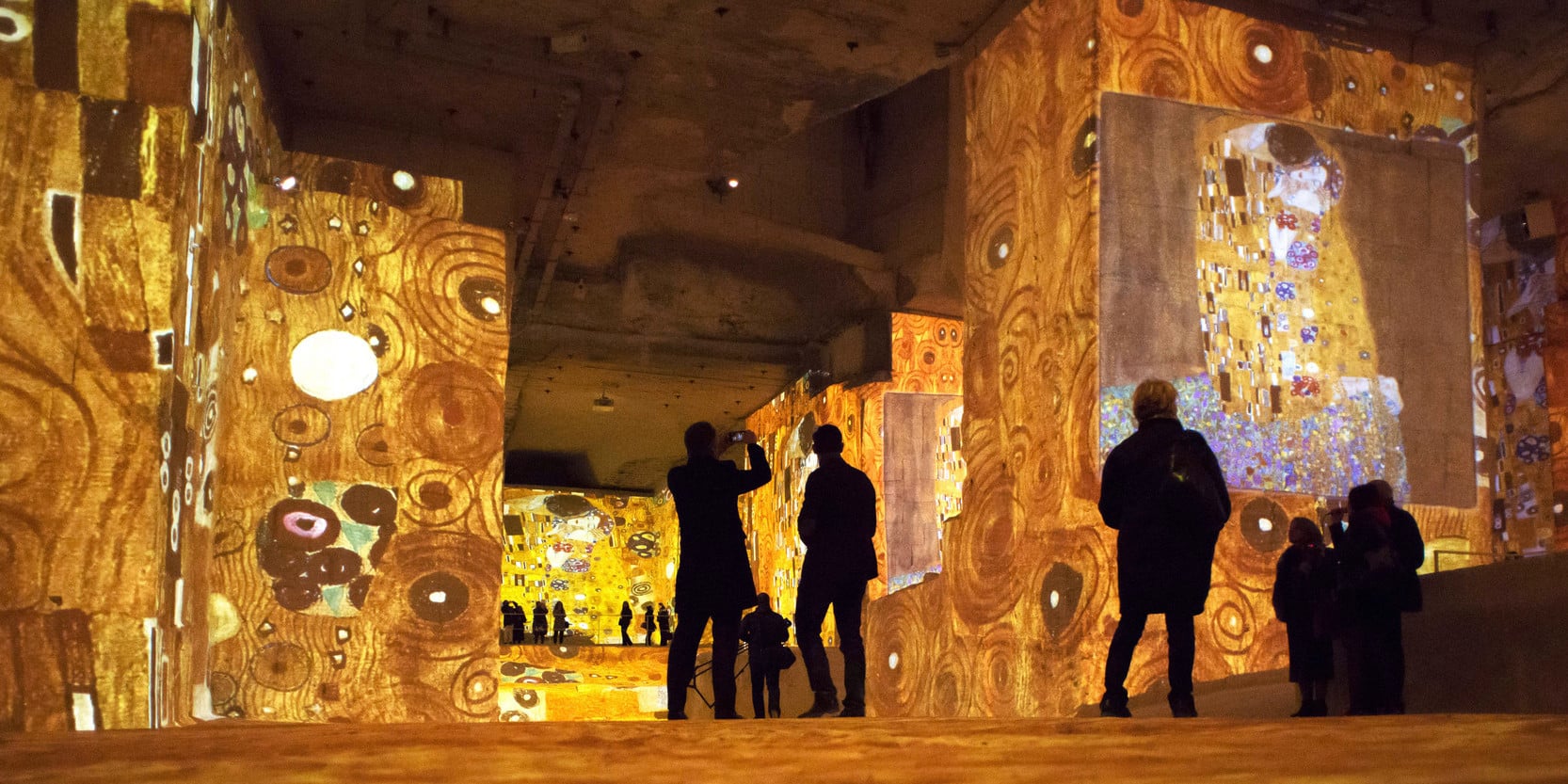 Les oeuvres de Gustav Klimt à l'atelier des lumières à Paris